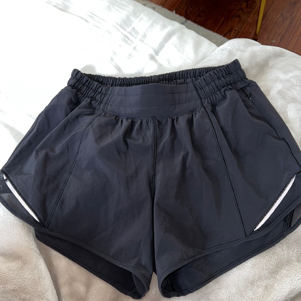 LULU LEMON black shorts size 6 tall